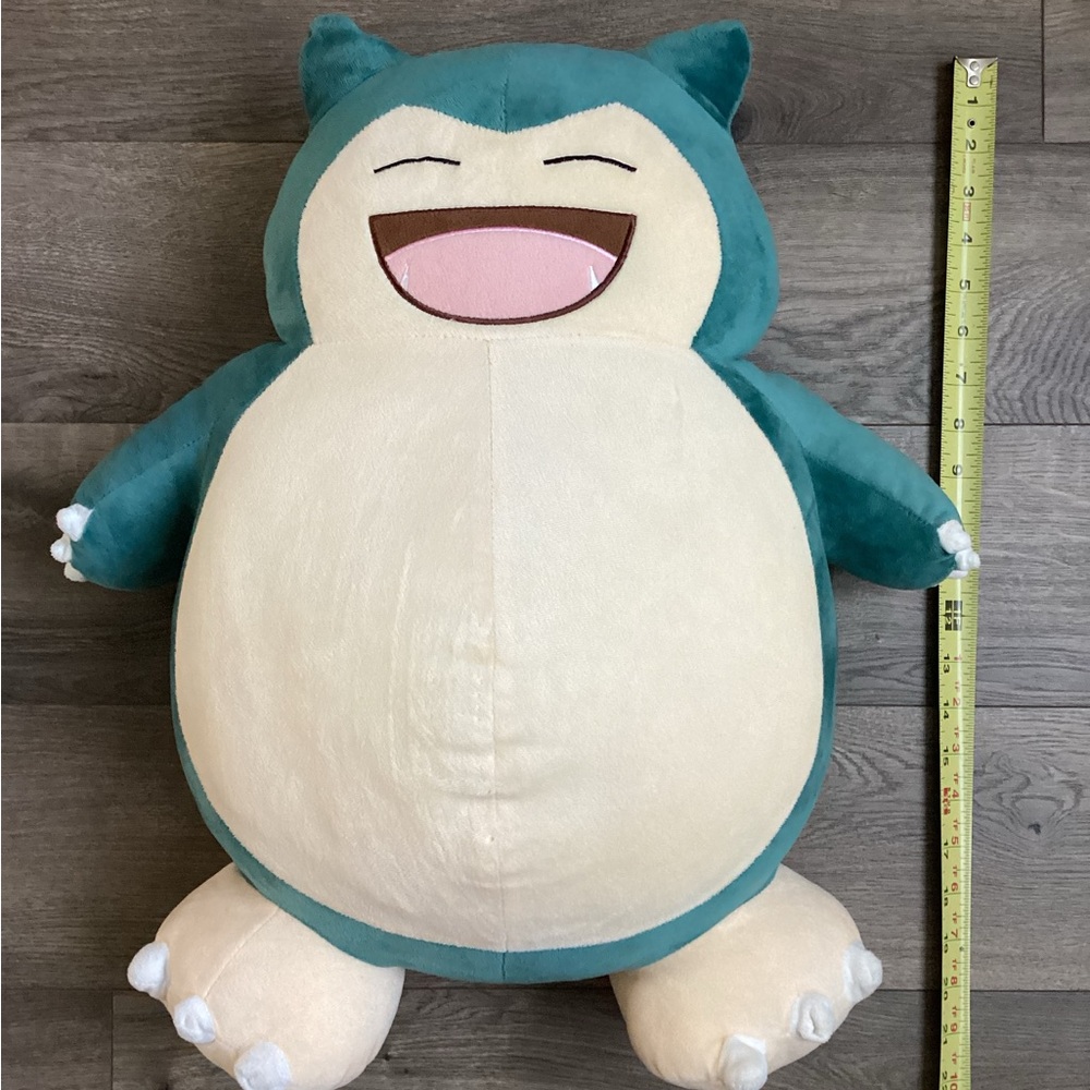 Jazwares Pokémon Snorlax Large Plush Doll 20 inches